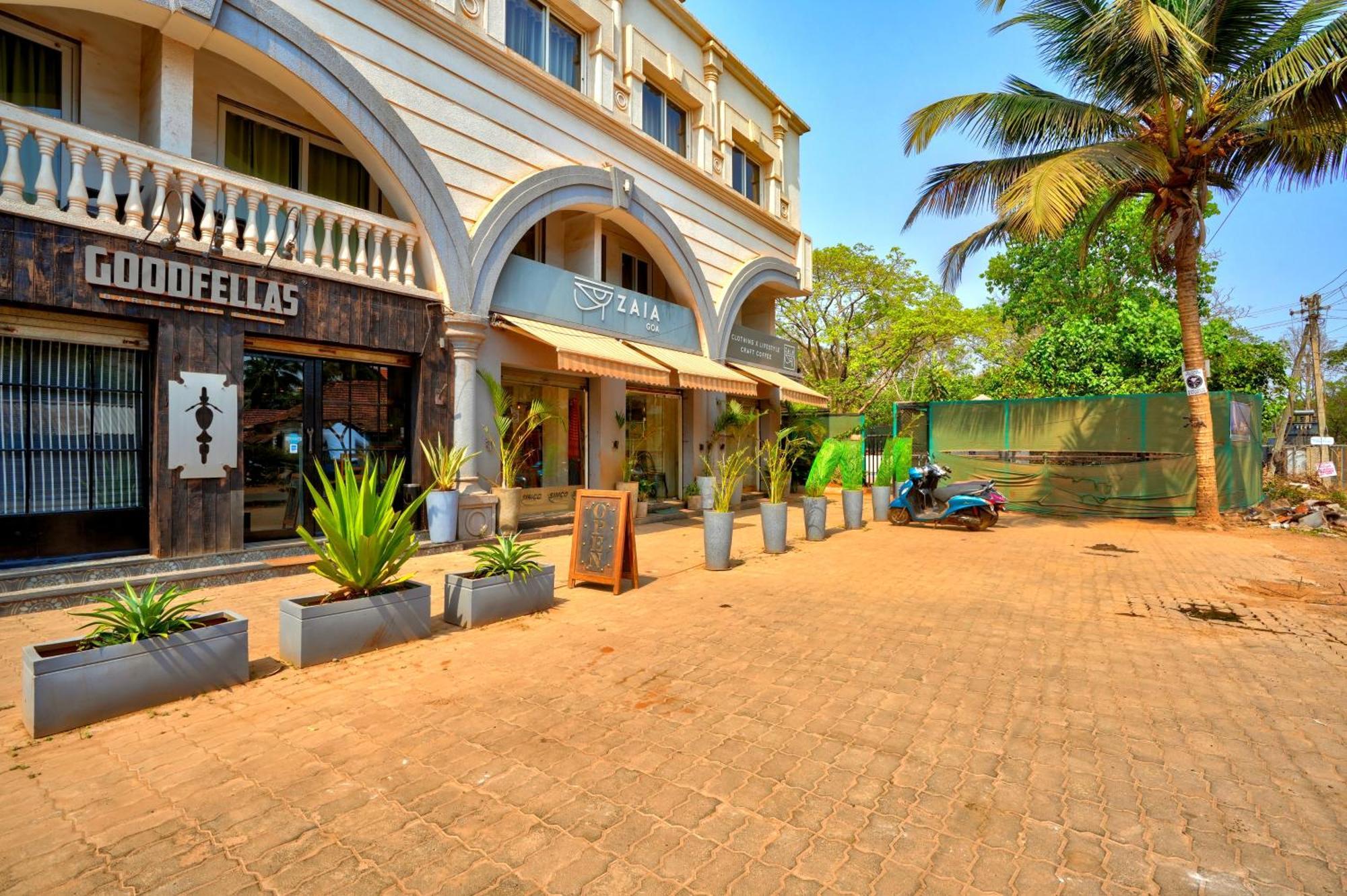 Luxurious Nirvana Apartments Vagator Exterior photo